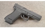 Glock ~ 20 ~ Gen 2 ~ 10mm Auto - 1 of 3