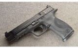 Smith & Wesson ~ Performance Center ~ M&P40L ~ 40 S&W - 2 of 4