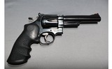 Smith and Wesson Model 29-2 .44 magnum - 1 of 8