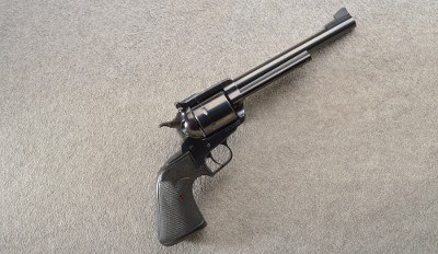 Ruger ~ Super Blackhawk ~ New Model ~ .44 Rem Mag