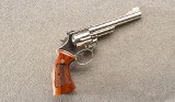 Smith & Wesson ~ 19-5 ~ .357 Magnum