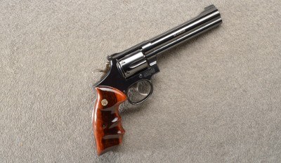 Smith & Wesson ~ 16-4 ~ 32 Magnum