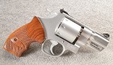 Smith & Wesson ~ 627-5 ~ Performance Center ~ .357 Magnum - 1 of 6