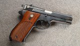 Smith & Wesson ~ Steel Frame ~ Model 39 ~ 9 MM - 1 of 9