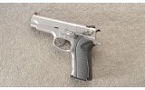 Smith & Wesson ~ 4006 ~ 40 S&W