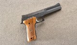 Smith & Wesson
422
.22 LR
