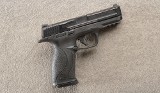 Smith & Wesson ~ M&P 40 ~ 40 S&W - 1 of 2