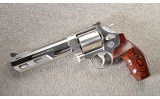 Smith & Wesson ~ Performance Center ~ .44 Magnum - 2 of 7