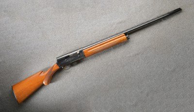 Browning ~ Auto 5 ~ Light Twelve ~ 12 gauge ~ 1966 Production