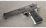 Magnum Research/ I.M.I Israel ~ Desert Eagle ~ .44 Magnum - 2 of 8