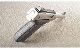 Smith & Wesson ~ SW22 Victory ~ Threaded ~ .22 Long Rifle - 4 of 5