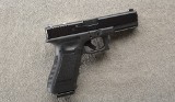 Glock ~ Mod 22 ~ .40 S&W ~ 4.5" Barrel - 1 of 2