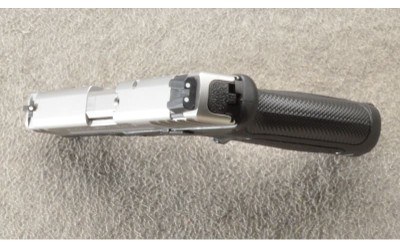Smith & Wesson ~ SD9 VE ~ 9mm - Image 4 of 5