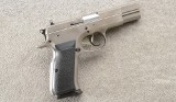 Tanfoglio ~ EEA ~ Witness ~ 10mm ~ 4.5" Barrel - 1 of 5