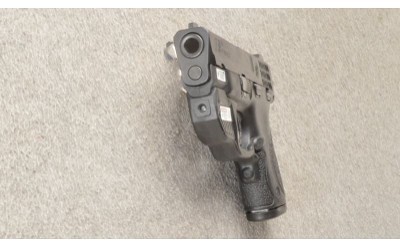 Smith & Wesson ~ M&P Shield ~ 9mm ~ Integrated Laser - Image 4 of 5