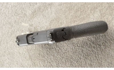 Smith & Wesson ~ M&P Shield ~ 9mm ~ Integrated Laser - Image 5 of 5