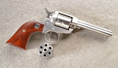 Ruger ~ New Model Single-Six ~ .22 Long Rifle / .22 Magnum ~ 2017 Production - Image 1 of 6