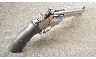 Smith & Wesson ~ 648-2 ~ 22 WMR - Image 4 of 6