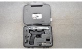 Springfield ~ XD-40 ~ .40 S&W ~ Sub Compact ~ 3.5" Barrel - Image 7 of 7