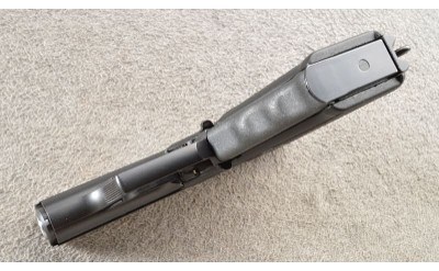 Heckler & Koch ~ P7 M8 ~ Squeeze-Cocking Pistol ~ 9 MM Parabellum "9x19" - Image 5 of 10