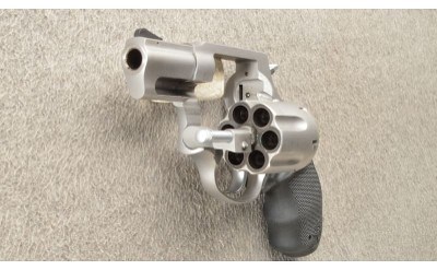 Taurus ~ 856 ~ .38 S&W Special ~ 2" Barrel - Image 5 of 5