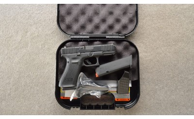 Glock ~ 45V ~ 9mm Luger ~ 4" Barrel - Image 6 of 6