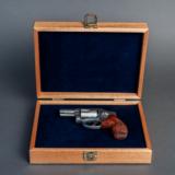 Smith & Wesson 640 Engraved Revolver 357MAG Mahogany Presentation Case Included
- 4 of 7