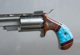 Heritage Collectables Yellowhorse/Thomas Safari 2003 North American Arms Pistol & Knife
- 3 of 7