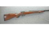 Weatherby
Vanguard, .300 Wby. Mag., Game Rifle - 1 of 7