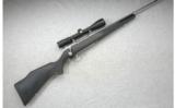 Weatherby Mark V .300 Wby. Mag. SS/Blk/Syn - 1 of 7