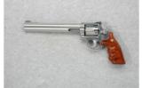 Smith & Wesson Model 617 SS
.22 Long Rifle - 2 of 2
