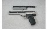 Smith & Wesson .22 LR, Sports Series Target Pistol - 2 of 2