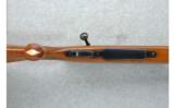 Weatherby Model Mark V .300 Wby. Mag. - 3 of 7