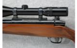 Weatherby Model Mark V Deluxe .300 Wby. Mag. - 4 of 7