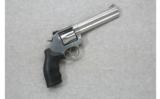 Smith & Wesson Model 686-6 SS .357 Magnum - 1 of 2