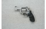 Smith & Wesson Model 629-5 SS .44 Magnum - 2 of 2