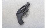 Smith and Wesson Bodyguard .38 SPL - 2 of 2