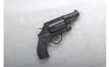 Smith & Wesson Governor .45 Colt, .45 ACP & .410 - 1 of 2