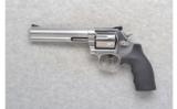 Smith & Wesson Model 686-6 .357 Magnum - 2 of 2