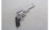 Smith & Wesson Model 500 .500 S&W Magnum - 1 of 2
