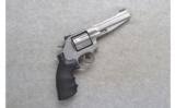 Smith & Wesson ~ 686-6 Pro Series ~ .357 Magnum - 1 of 2