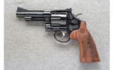 Smith & Wesson ~ 29-10 ~ .44 Magnum - 2 of 2