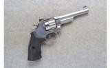 Smith & Wesson ~ 629-6 ~ .44 Magnum - 1 of 2