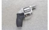 Smith & Wesson ~ 642-2 Airweight ~ .38 Spl.+P - 1 of 2