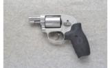 Smith & Wesson ~ 638-3 Airweight ~ .38 SPL+P - 2 of 2