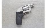 Smith & Wesson ~ 638-3 Airweight ~ .38 SPL+P - 1 of 2