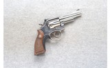 Smith & Wesson ~ 19-3 ~ .357 Magnum - 1 of 2