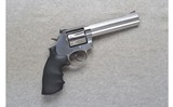 Smith & Wesson ~ 686-6 ~ .357 Magnum - 1 of 2