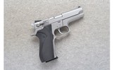 Smith & Wesson ~ 5906 ~ 9mm - 1 of 2