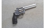 Smith & Wesson ~ 686-6 ~ .357 Magnum - 1 of 2